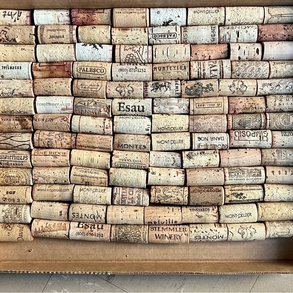 100+ wine corks set #3 - Picture 5 of 7